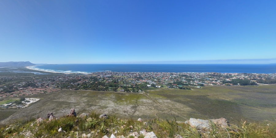 7 Bedroom Property for Sale in Kleinmond Western Cape